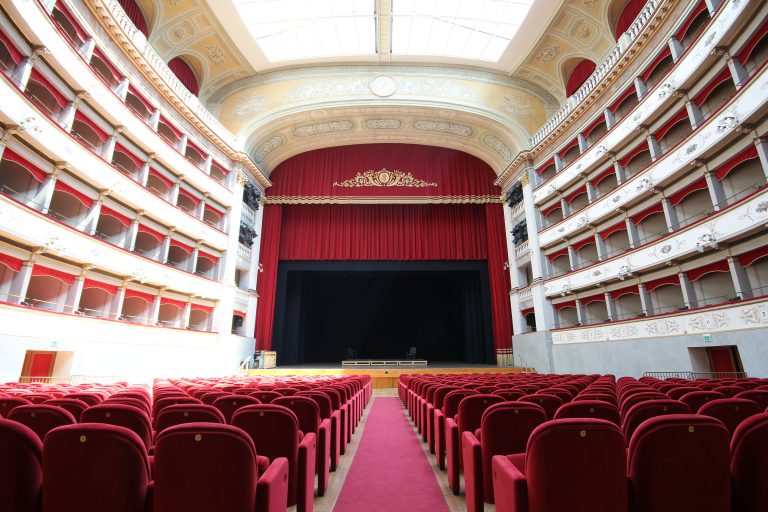 Fondazione Teatro Goldoni Livorno Fondazione Teatro Goldoni Livorno
