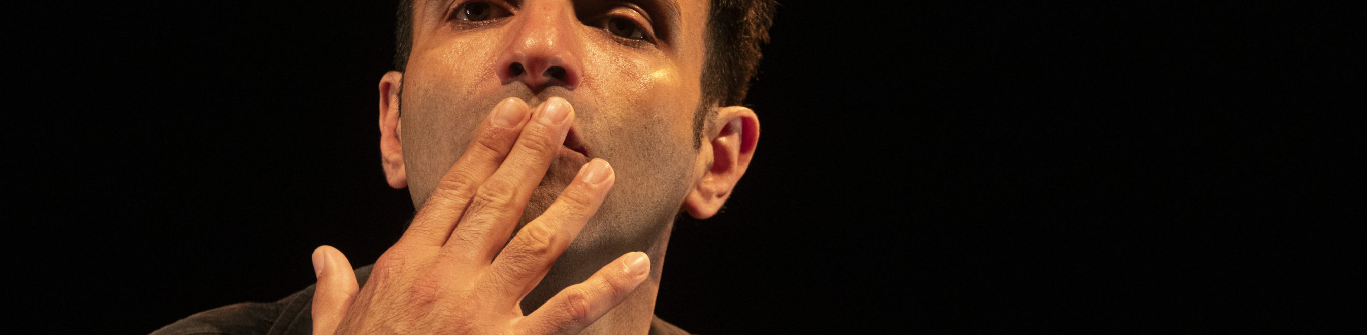 LUIGI D’ELIA  in FARE UN FUOCO